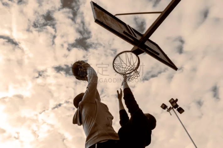 约基奇 vs 奥尼尔：一场让人坐立不安的世纪对话